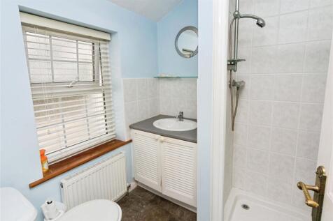 Dwn Strs Shower Room