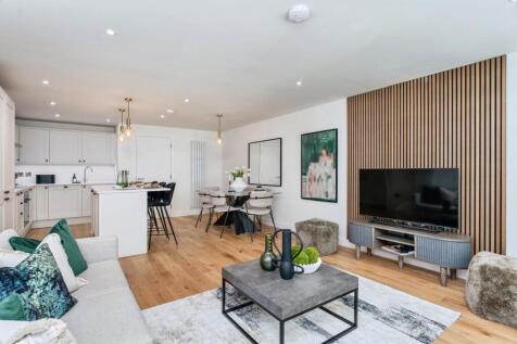 Lounge/Kitchen