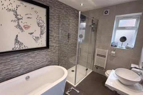 Master Ensuite