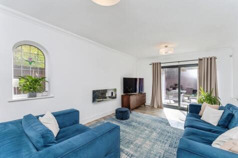 Lounge 2