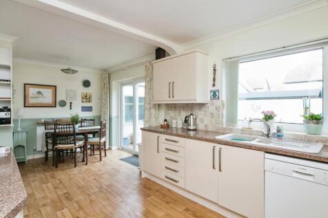 Diner/Kitchen
