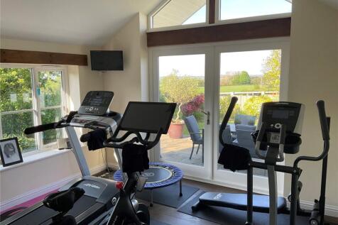 Gym/Bedroom