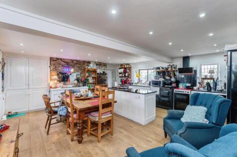 Family Kitchen