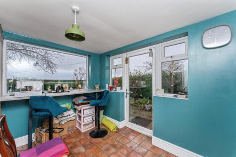 Breakfast/Hobby Room