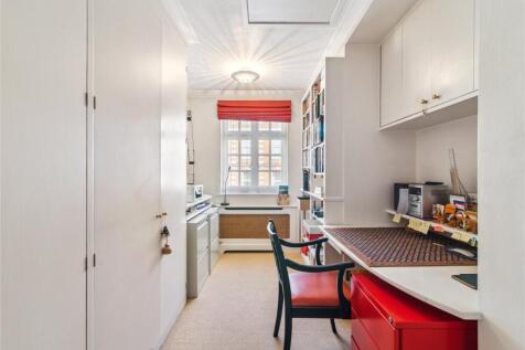 Bedroom/Study