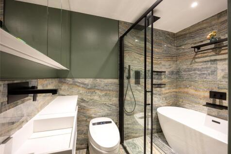2nd Bathroom