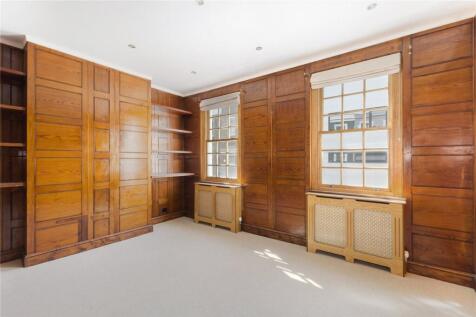 Reception/Bedroom