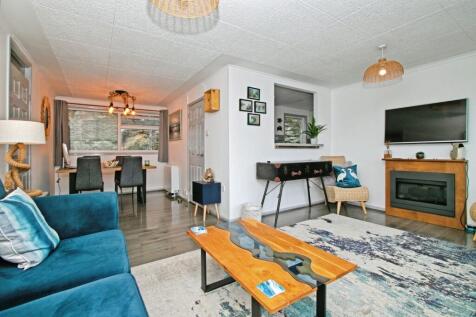 Lounge/Dinner