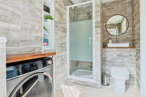 Shower Room/Utility