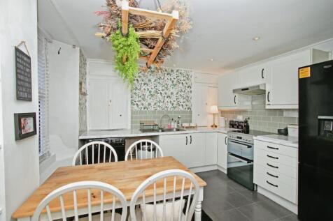 Kitchen Diner 2