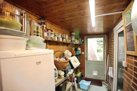 Rear Lobby/Utility