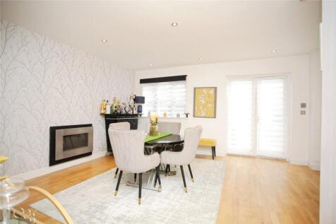 Family/Dining Room