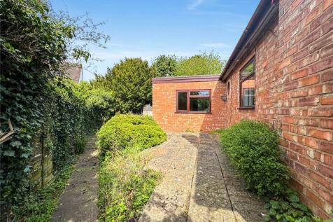 Garden To Side