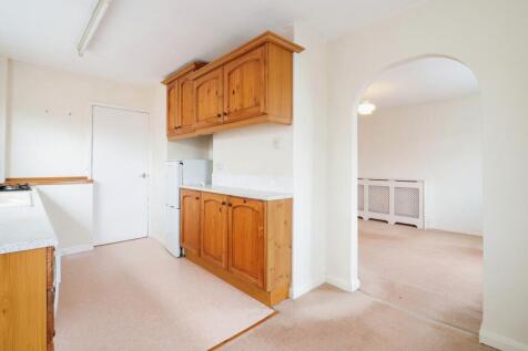 Kitchen &amp; Lounge