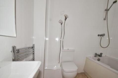 En-Suite to Bed One