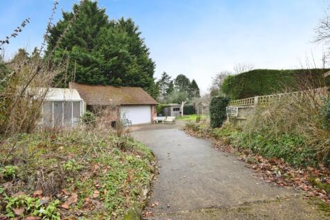 Garage &amp; Workshop