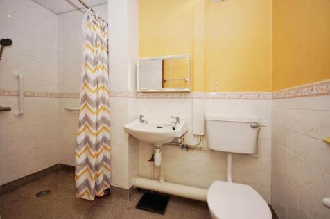 Downstairs Wet Room