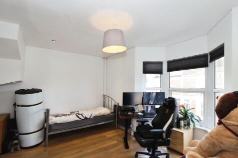 Master Bedroom 2