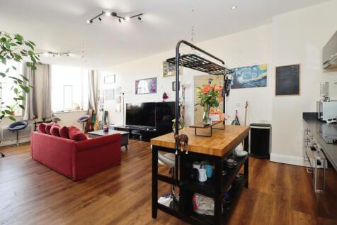 Kitchen To Lounge