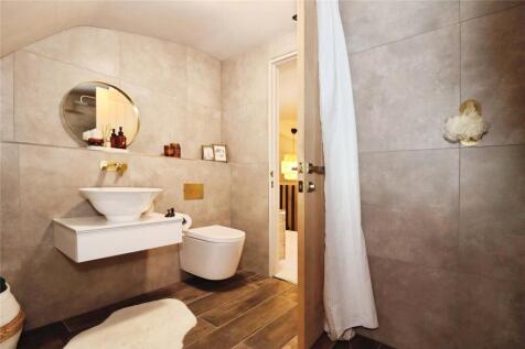 Upstairs Wet Room
