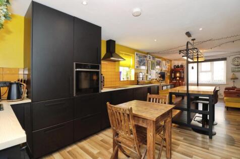 Kitchen/Diner/Lounge