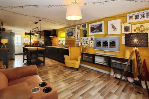 Kitchen/Diner/Lounge