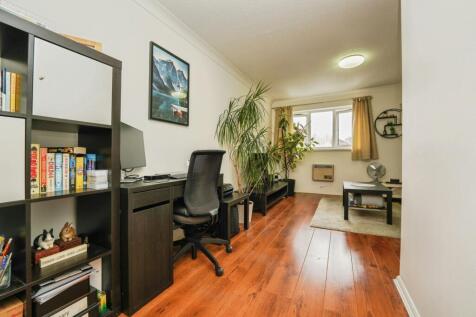 Living Room 4