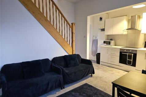 Living Room/Kitchen