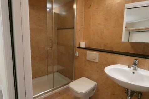 LowerGround En-Suite