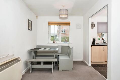 Dining/Kitchen