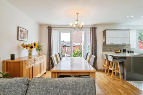 Dining Oom