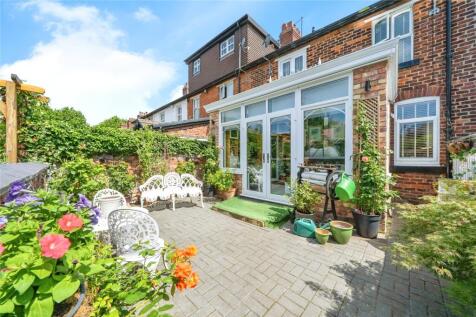 Rear Courtyard