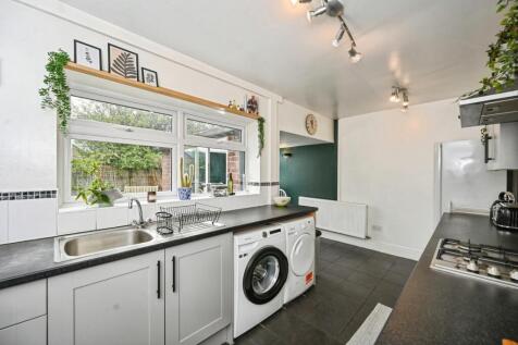 Dining/Kitchen