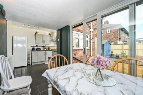 Dining/Kitchen