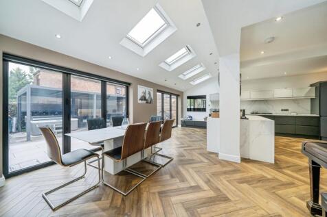 Kitchen/Diner/Family