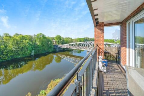 Wraparound Balcony