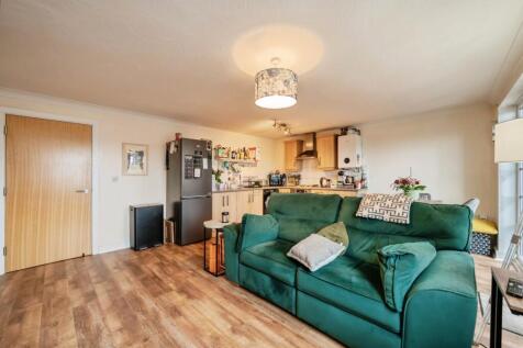 Living/Kitchen Room
