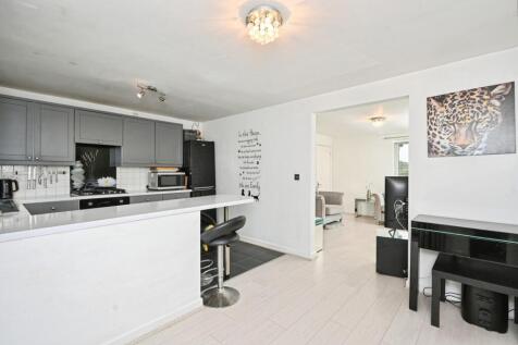 Kitchen/Dinning Area