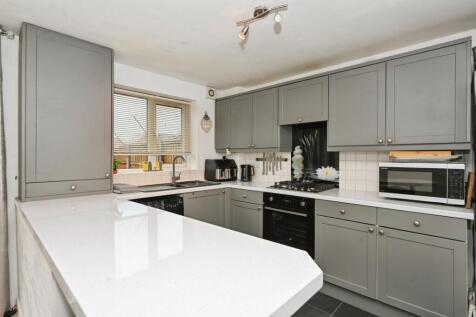 Kitchen/Dinning Area