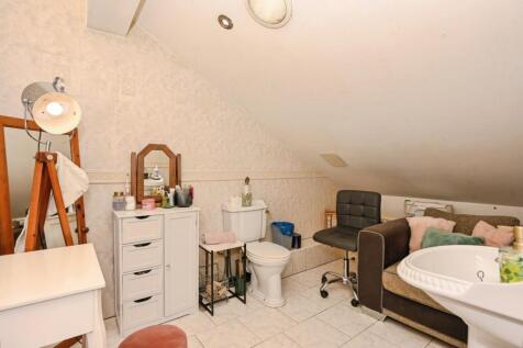 Bedroom Two En-Suite