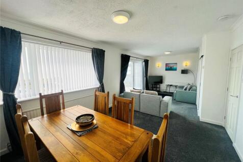 Living Room/Diner