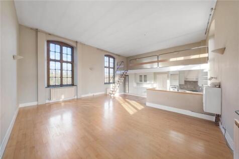 Reception/Kitchen