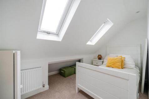 Guest Room.jpg