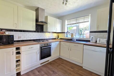 Kitchen Cropped