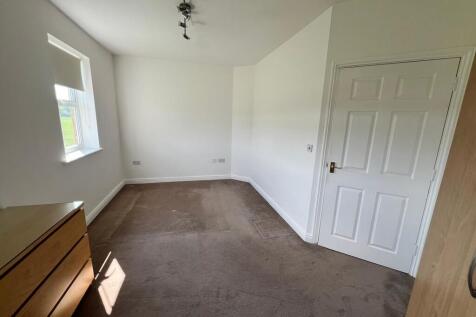 Bedroom One (3)