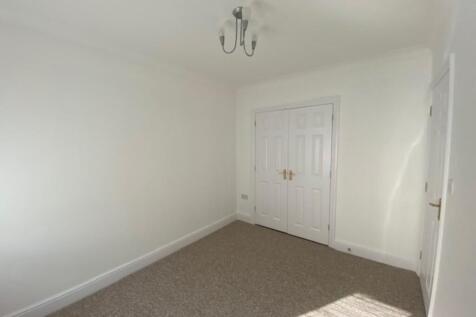 Bedroom 2 wardrob...