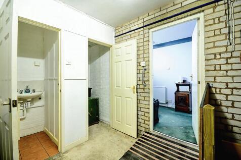 D/Stairs Wc