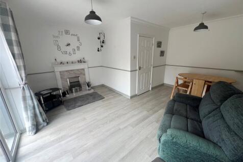 Lounge Dini8ng Room