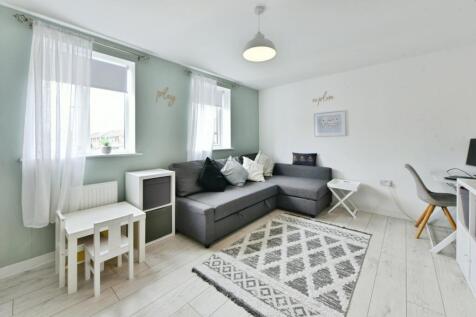 Bedroom/Playroom