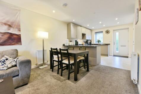 Lounge/Kitchen